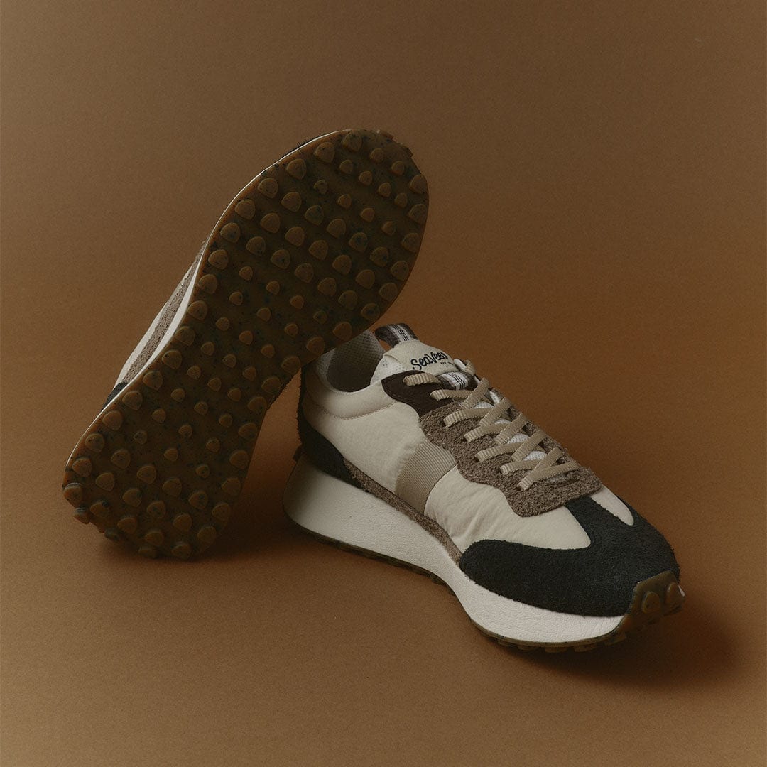 Mens - Acorn Trainer - Black and Tan
