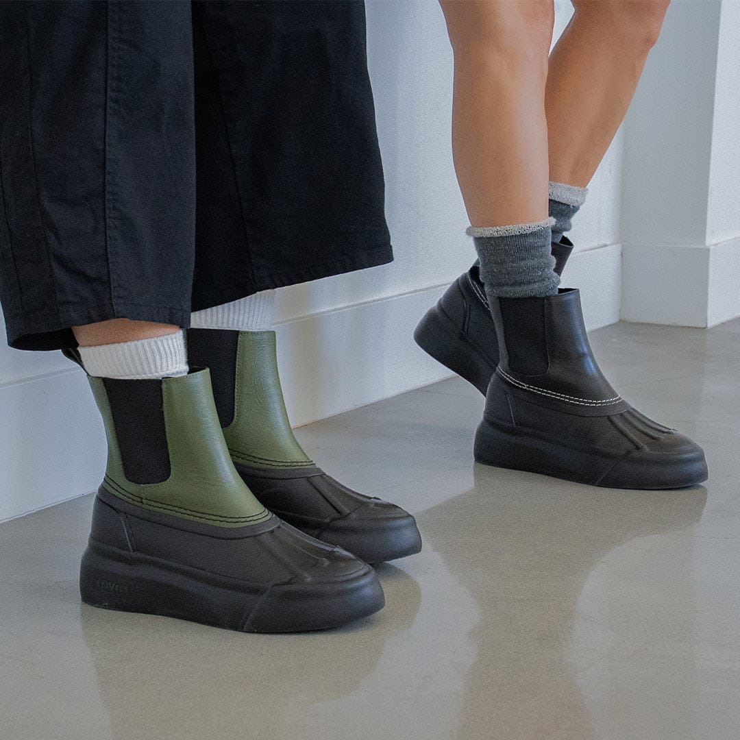 Womens - Chalet Chelsea Boot - Black