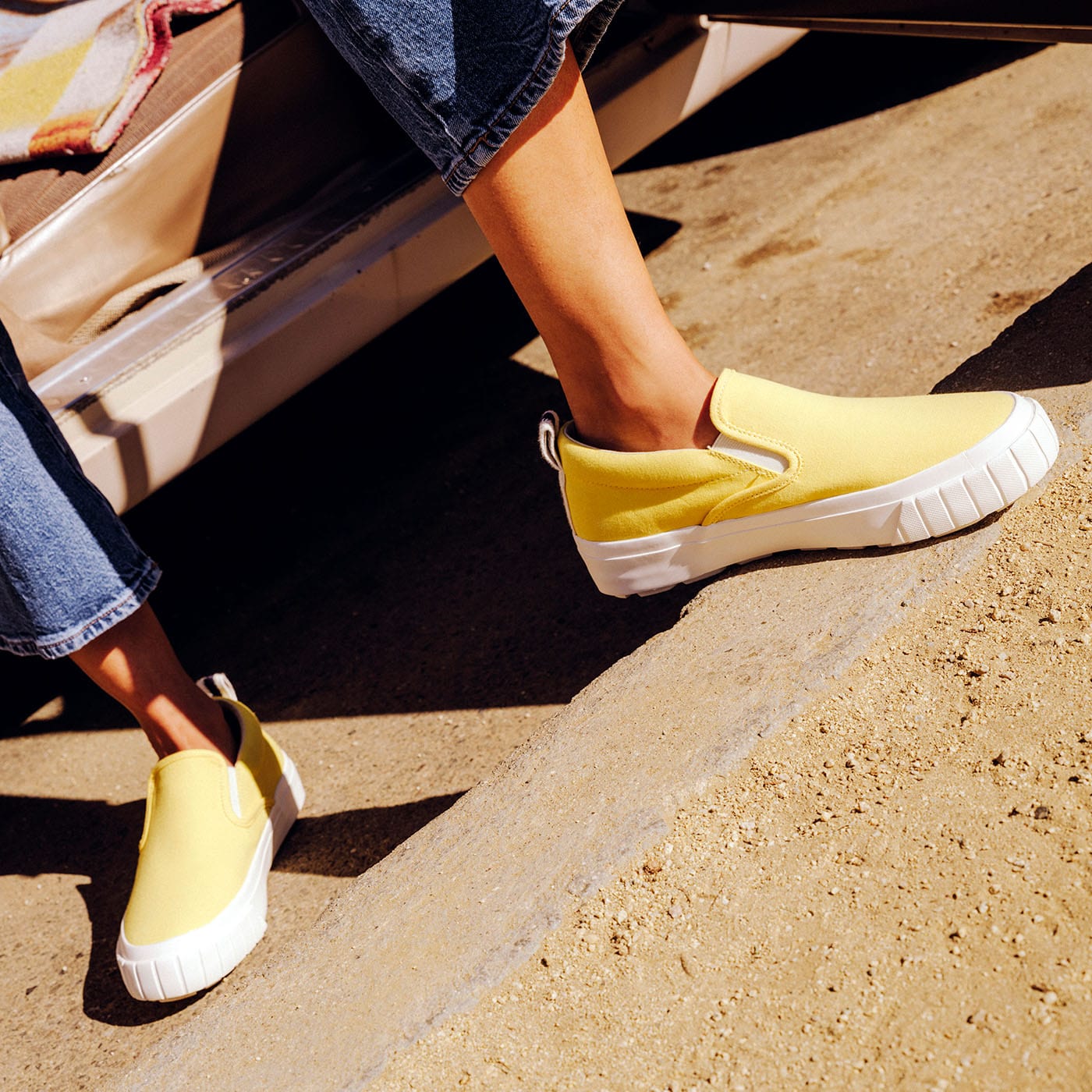 seavees slip on