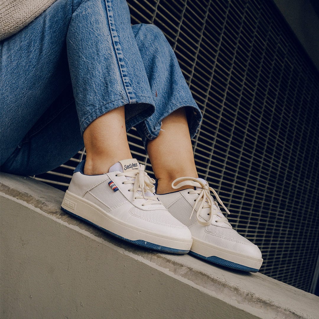 Womens Cardinal Sneaker White Navy – SeaVees1